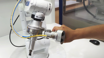 1621561014565432.gif 新松機器人柔順示教.gif