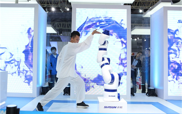 致敬勇于創(chuàng)新的行業(yè)先行者（上篇）&mdash;&mdash;協(xié)作機器人的誕生