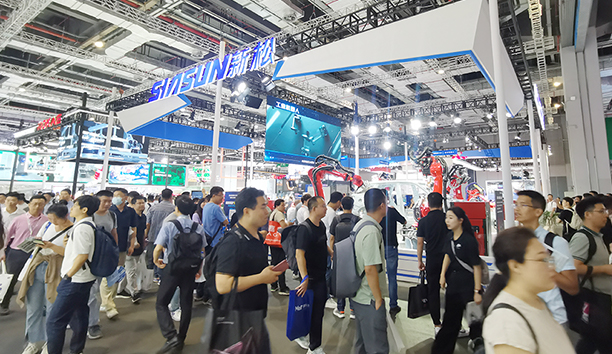 守正創(chuàng)新 智啟未來&mdash;&mdash;新松盛裝亮相上海工博會