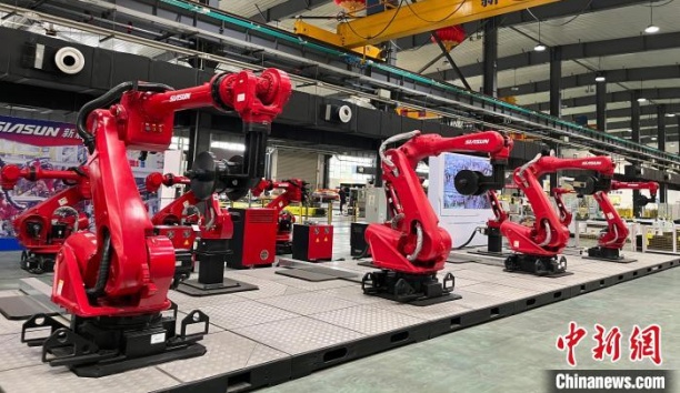 中國新聞網(wǎng)&mdash;&mdash;（高質量發(fā)展調研行）解碼新松如何助推遼寧制造業(yè)加快轉型升級