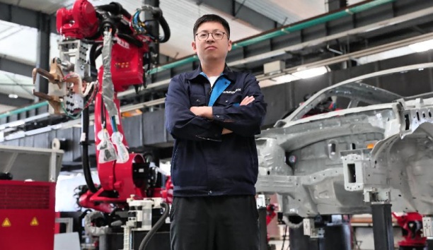 人民網(wǎng)&mdash;&mdash;創(chuàng)新路上遇見你｜王曉峰：干機器人的，都特別酷